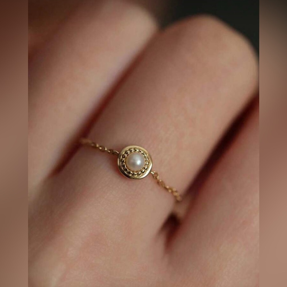 NEW Pearl Detail Chain Ring